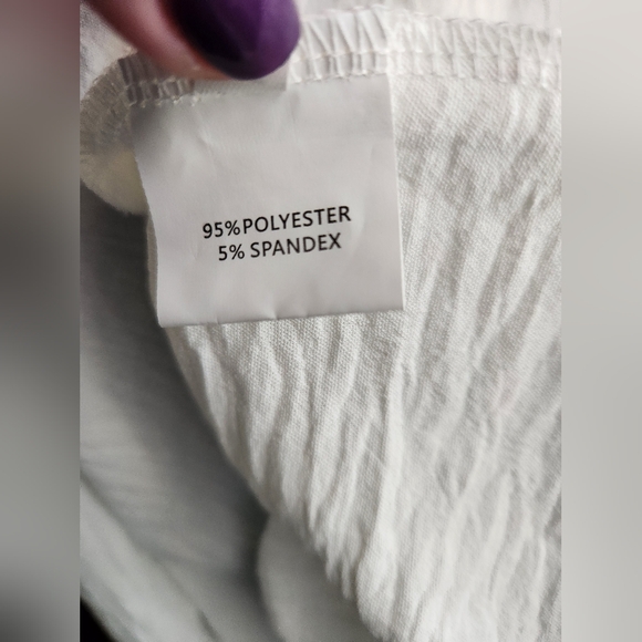 White Sleeveless Top - Picture 4 of 5